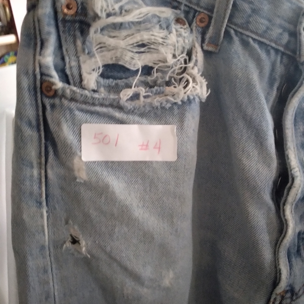 Vintage levi 501 size 32 x 32